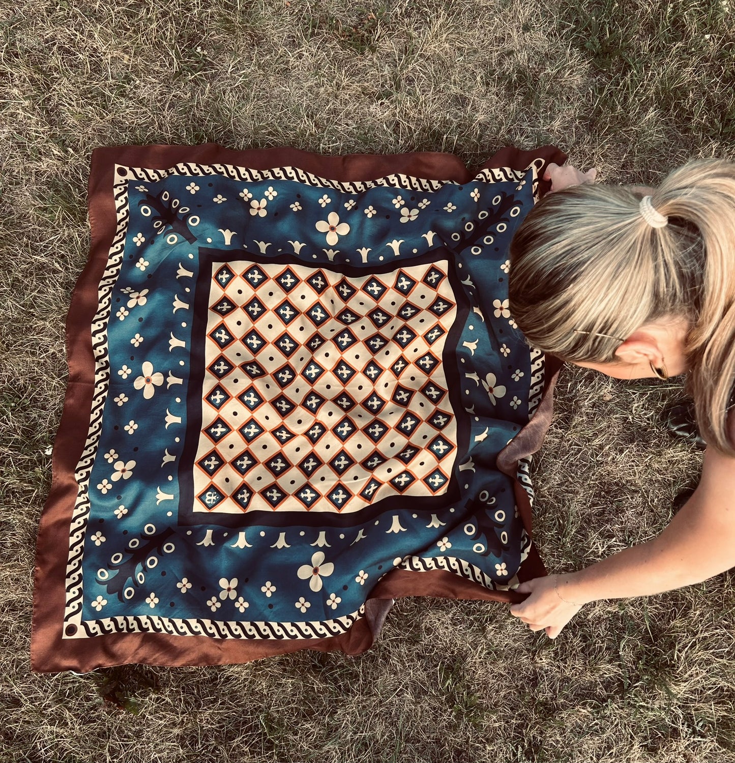 The Old Stage Copenhagen | Scarf 95x95 | 100% Silk